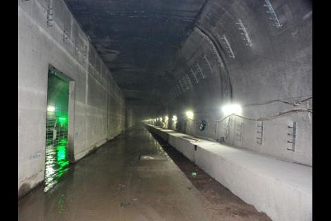 tn_cn-HK_Nam_Fung_Tunnel_breakthrough_3.jpg